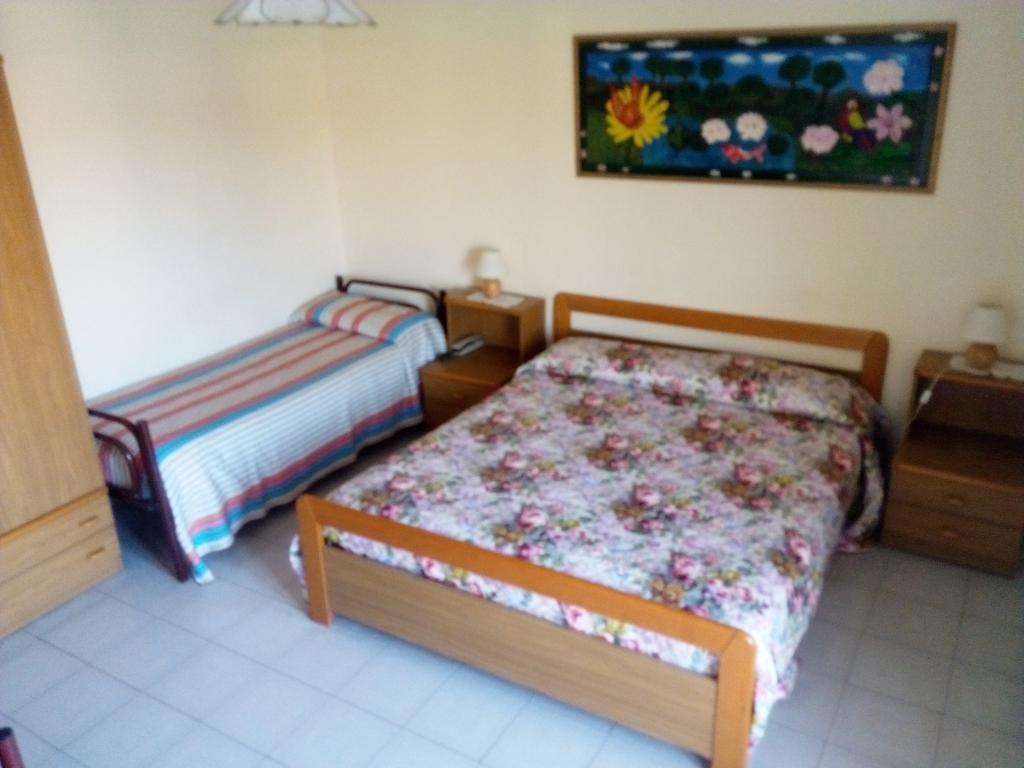 Hotel Eliseo Giardini Naxos Bagian luar foto