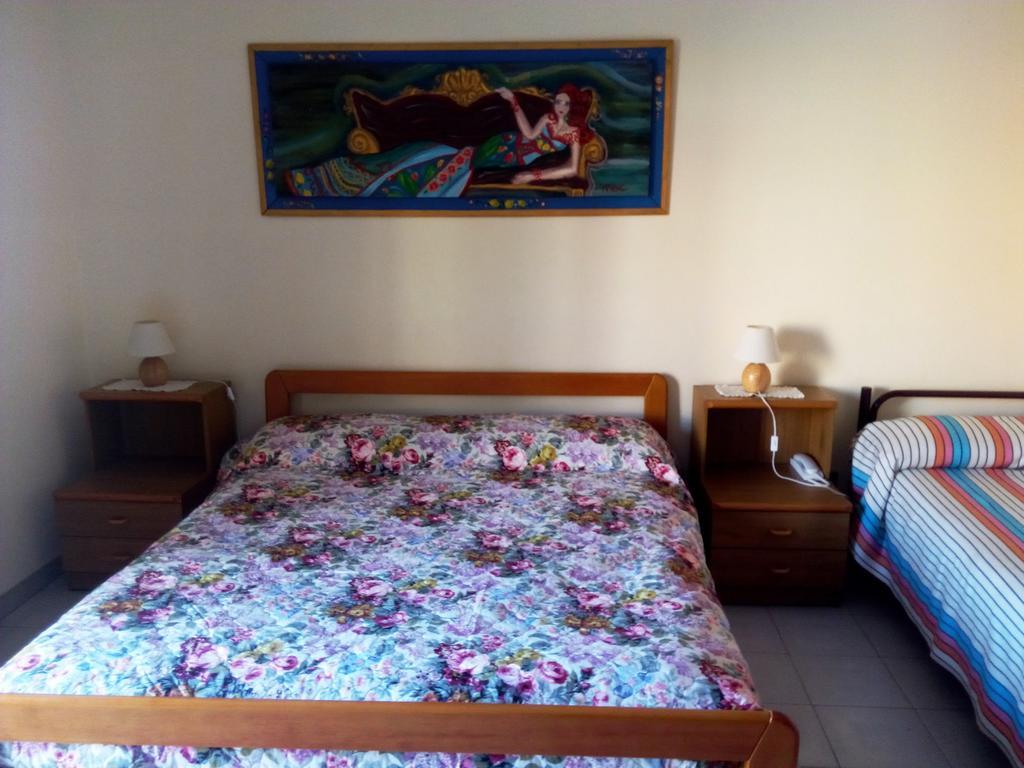 Hotel Eliseo Giardini Naxos Bagian luar foto